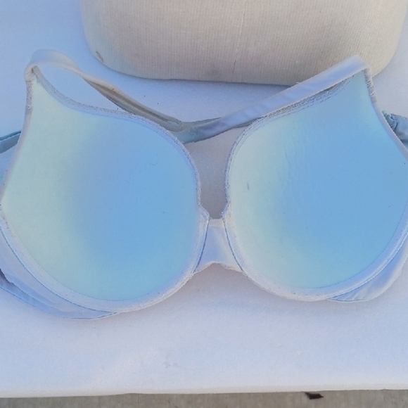 VICTORIA'S SECRET Light Blue Lace Trim Bra - Picture 5 of 7
